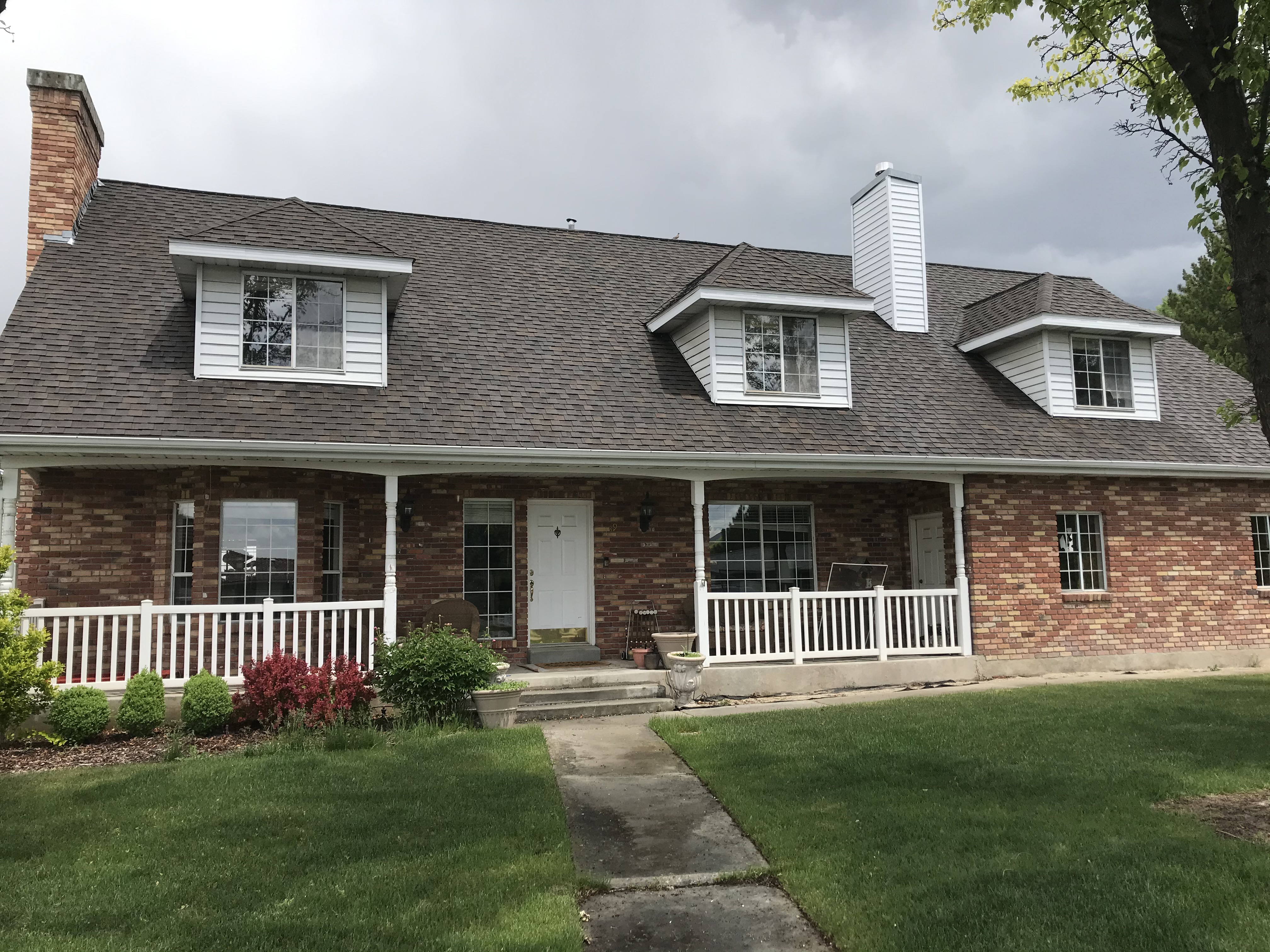 Professional exterior window cleaning Utah home